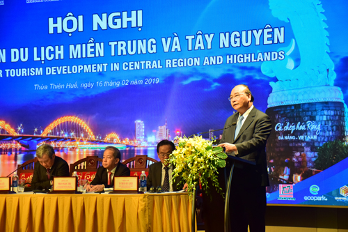 Thủ tướng Chính phủ Nguyễn Xuân Phúc phát biểu chỉ đạo tại hội nghị